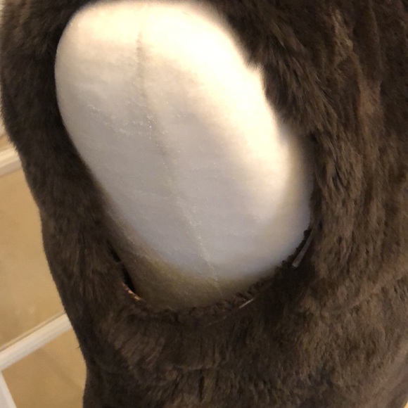 Milly fur vest❤️ - Picture 3 of 9